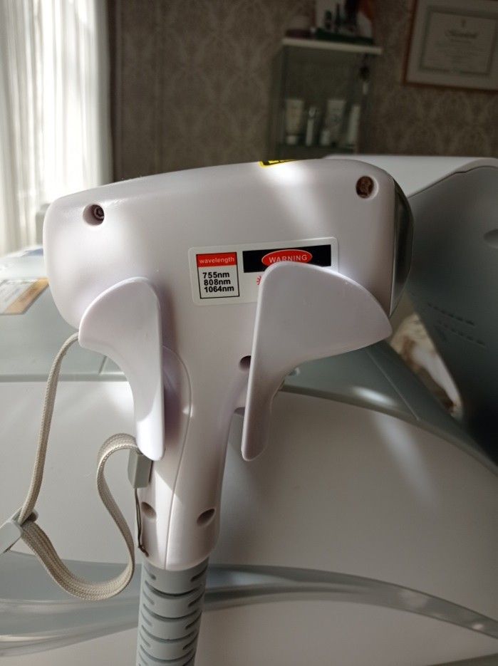 ZEON Triplewave Pro Dióda Lézeres Szőrtelenítő Gép 400W