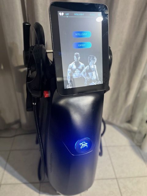 ZEUS PLUS Ultimate4 Sculptor 4 kezelőfejes Elektromágneses Alakformáló Gép ZEUS PLUS Ultimate4 Sculptor 4 kezelőfejes Elektromágneses Alakformáló Gép